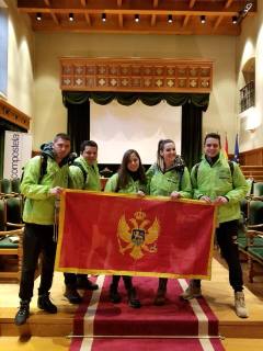 STUDENTI UDG DIO INTERNACIONALNOG TIMA KOJI PJEŠAČI DO SANTIAGO DE COMPOSTELA