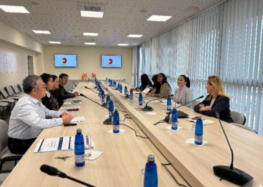 The delegation exchanged strategic cooperation matters with General Manager Sandra  Tinaj and her team 